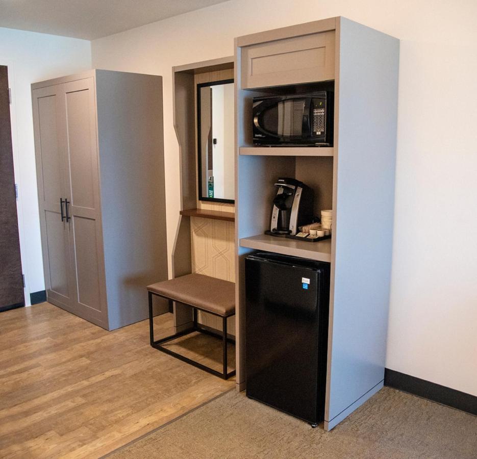 Holiday Inn & Suites - Savannah Airport - Pooler By Ihg מראה חיצוני תמונה